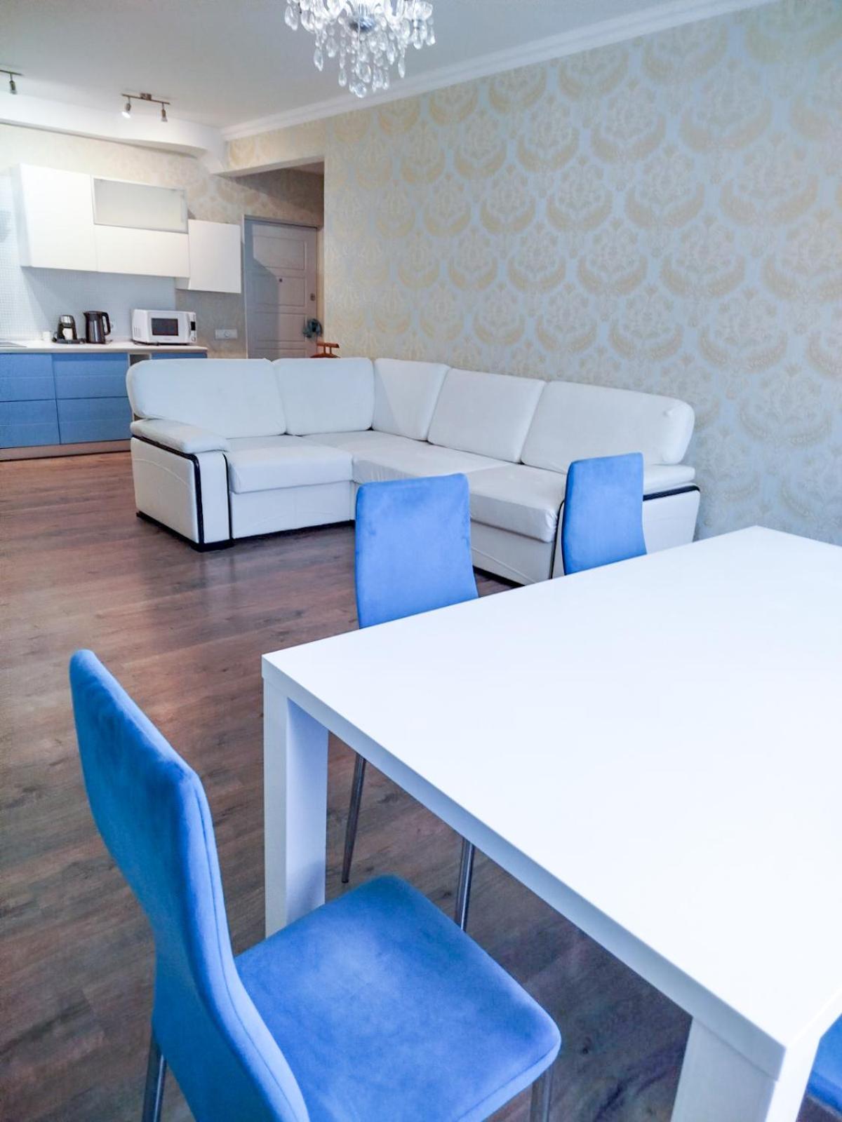 Grunvald Lux Apartment Kyiv Exterior photo